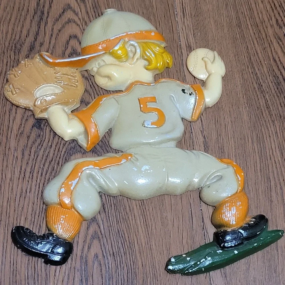 Baseball Players‎ Die Cast Metal 1970's Sexton Pitcher Catcher Wall Art Vintage